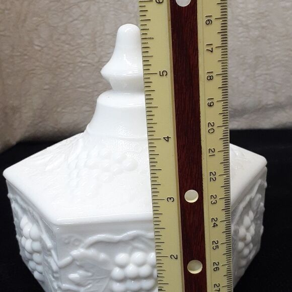 Indiana Colony Harvest Grapes milk glass candle holder and candy dish with lid - Picture 8 of 9